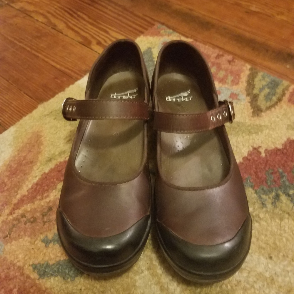 Dansko Mary Jane's Size 40